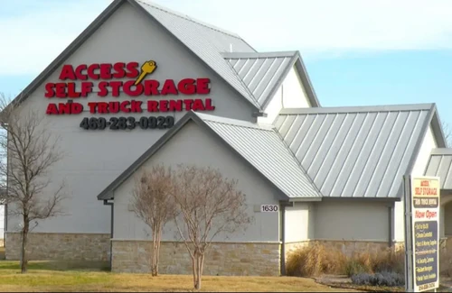 Access Storage - Midlothian storage facility exterior view